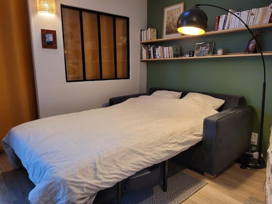 La Maisonnette Sous Le Cerisier Bergonne 外观 照片