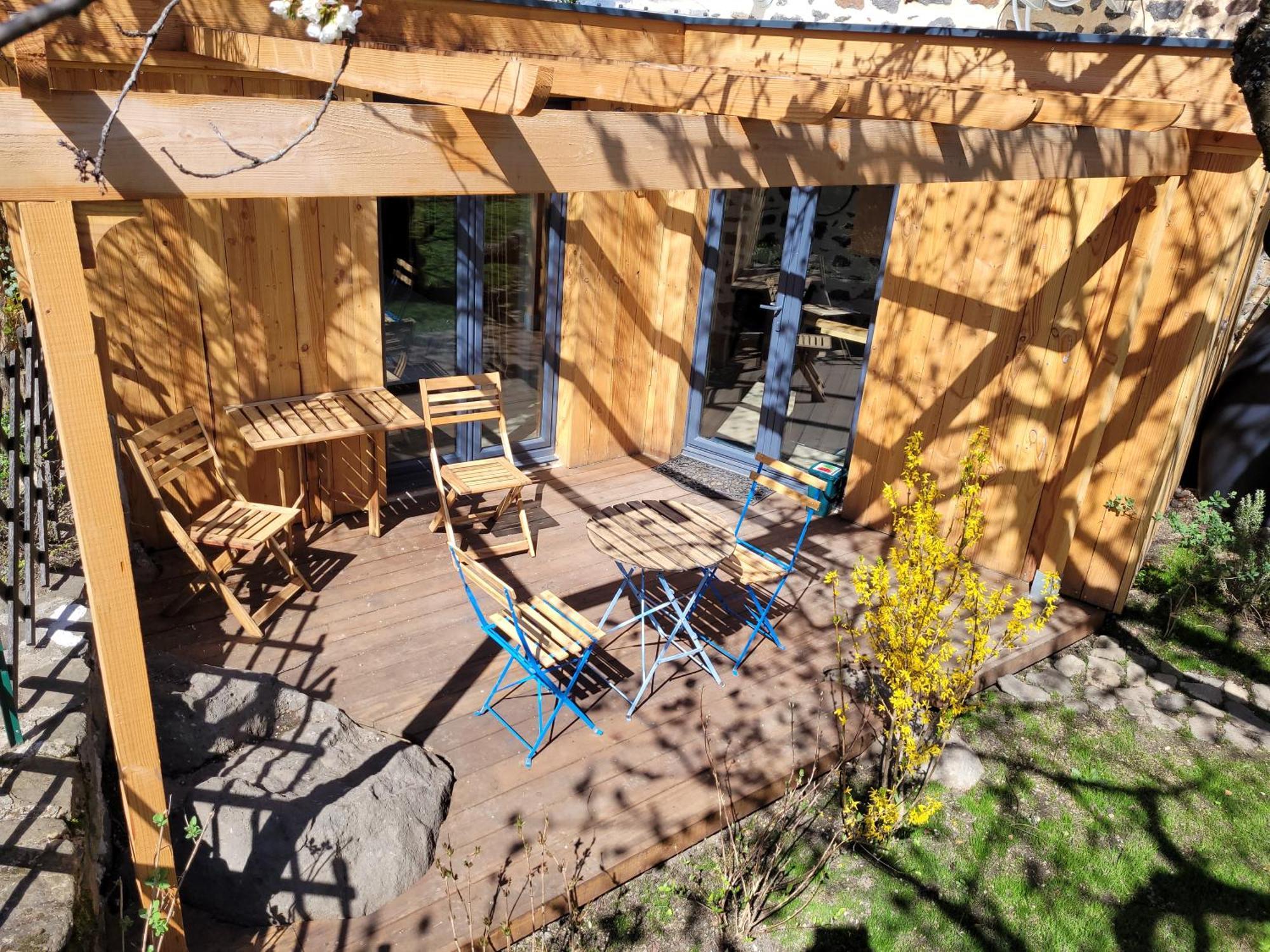 La Maisonnette Sous Le Cerisier Bergonne 外观 照片
